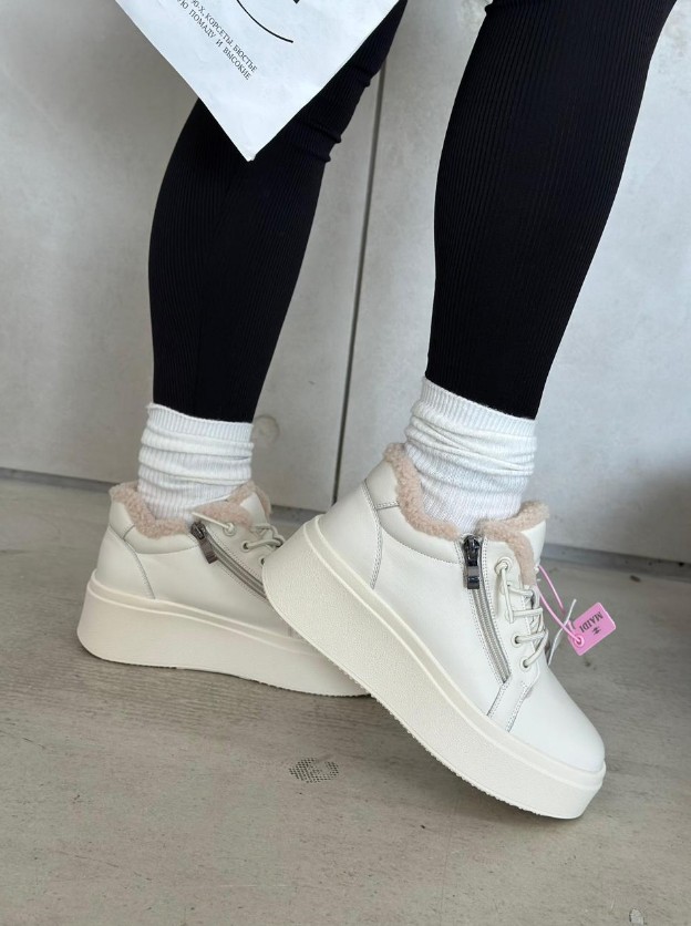 фото зимние женские кроссовки оптом с доставкой