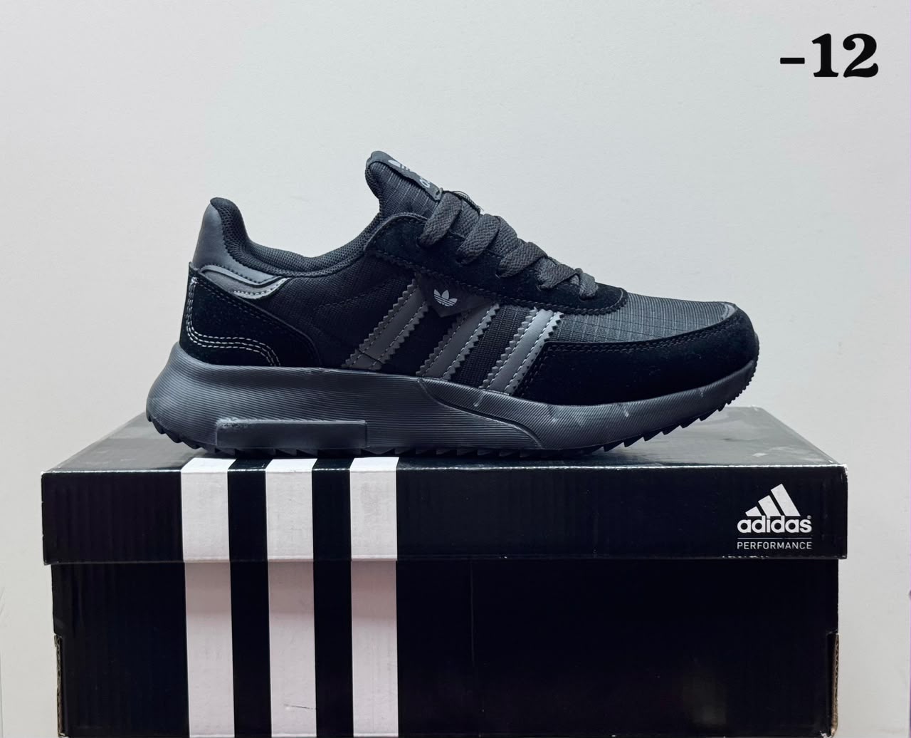фото Мужские осенние кроссовки с шнуровкой 275113 оптом на лето для мужчин