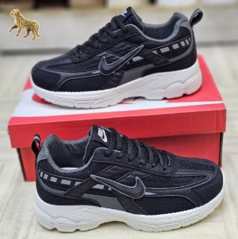 фото весенние женские кроссовки оптом