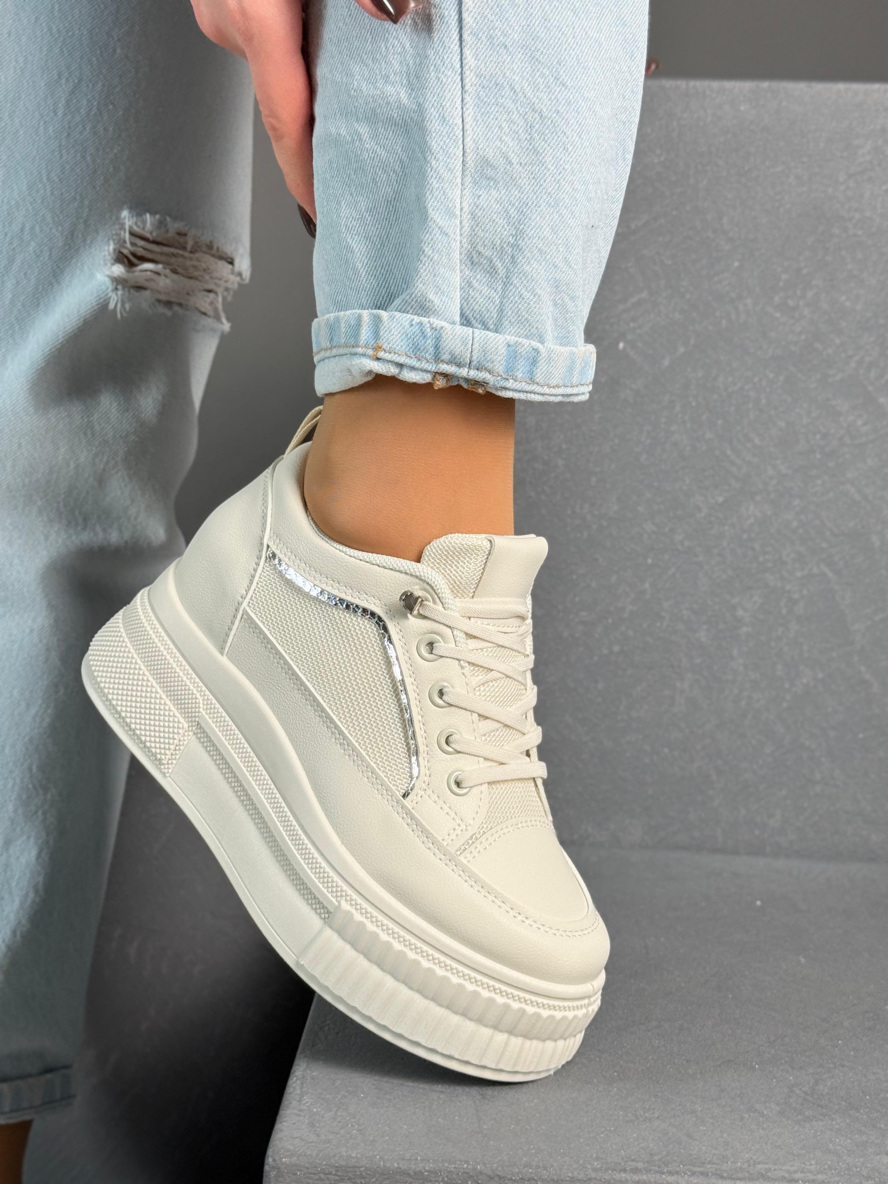 фото весенние женские кроссовки оптом