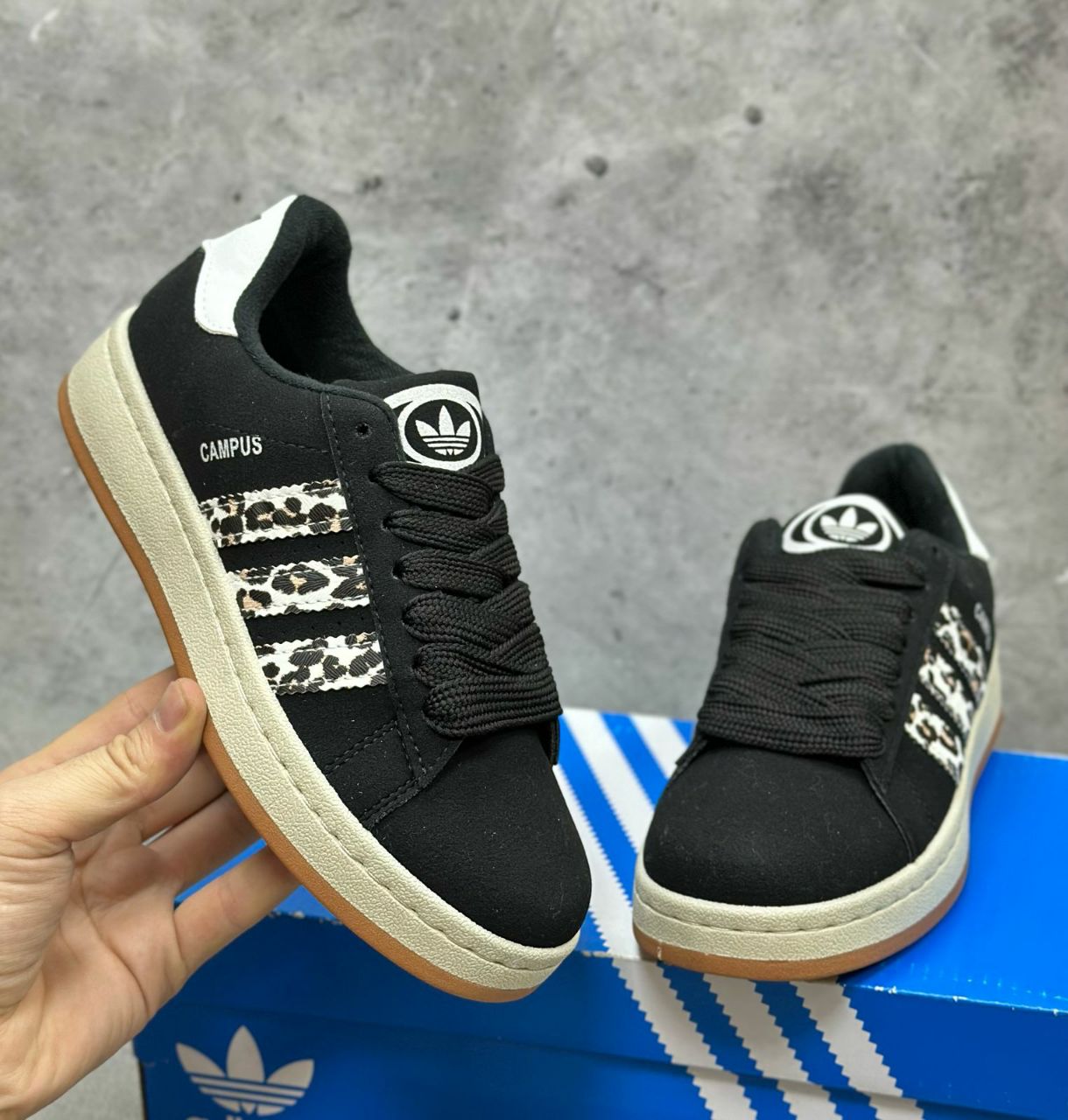 фото весенние женские кроссовки оптом