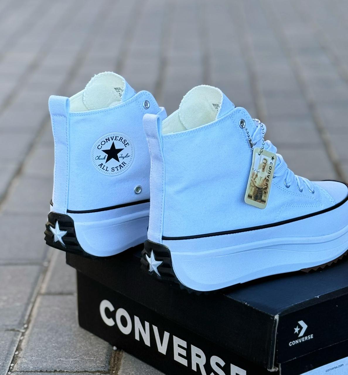 фото женские белые высокие кроссовки converse 767836 оптом