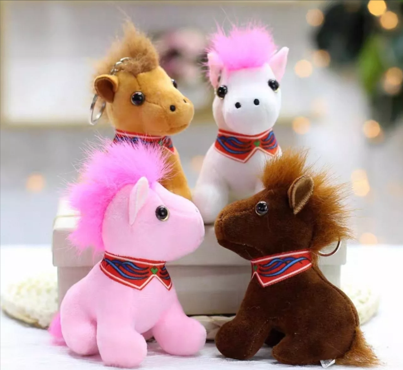 картинка Мягкая игрушка брелок "Лошадь" символ года 8 см от магазина Одежда+