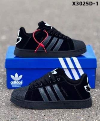 фото весенние женские кроссовки оптом