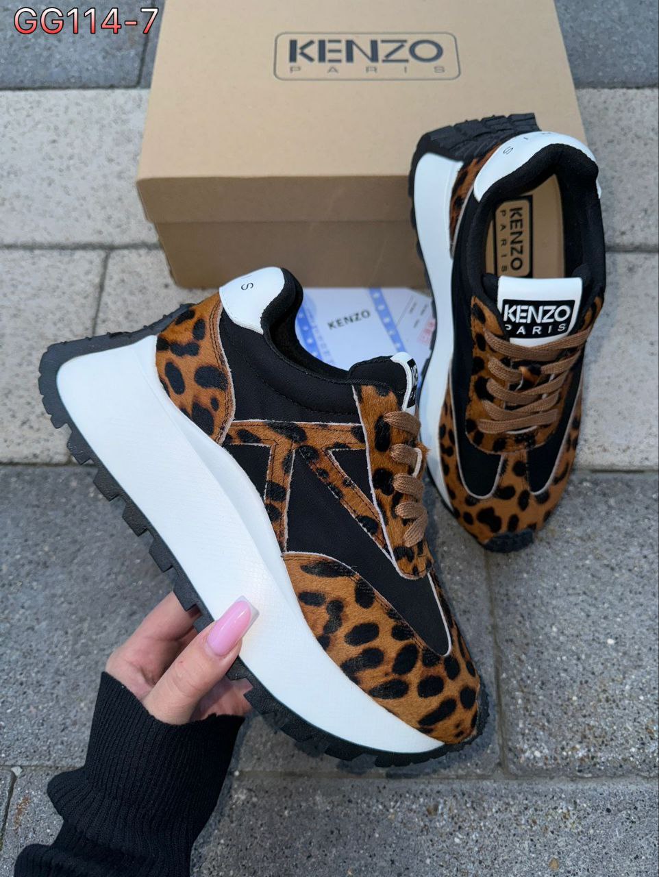 фото весенние женские кроссовки оптом