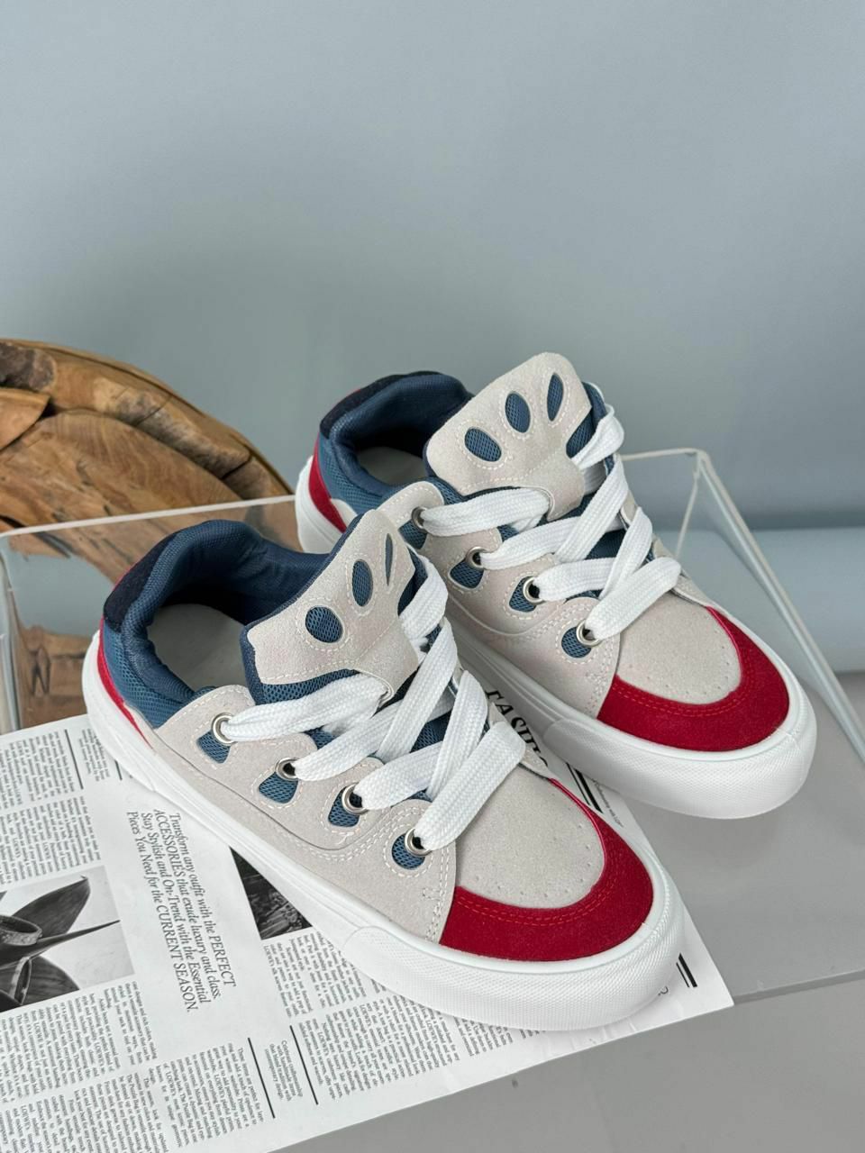 фото весенние женские кроссовки оптом