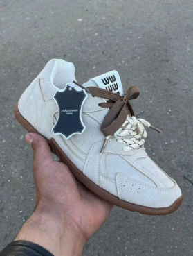 фото весенние женские кроссовки оптом