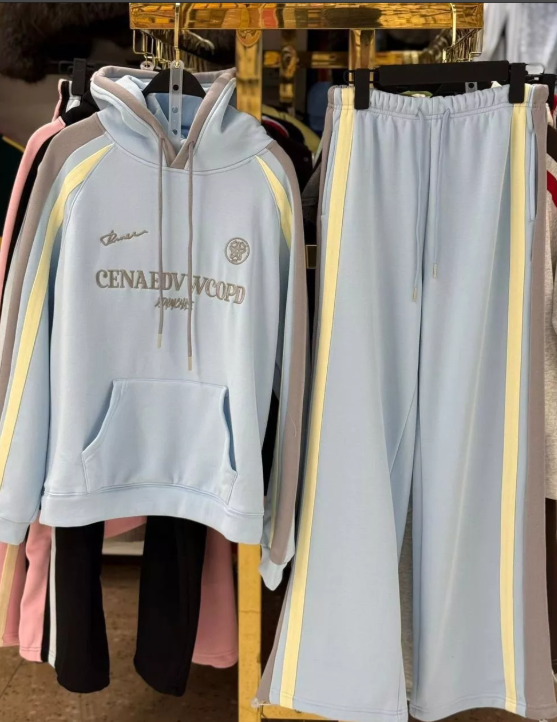 картинка Костюм двойка без выбора от магазина Одежда+