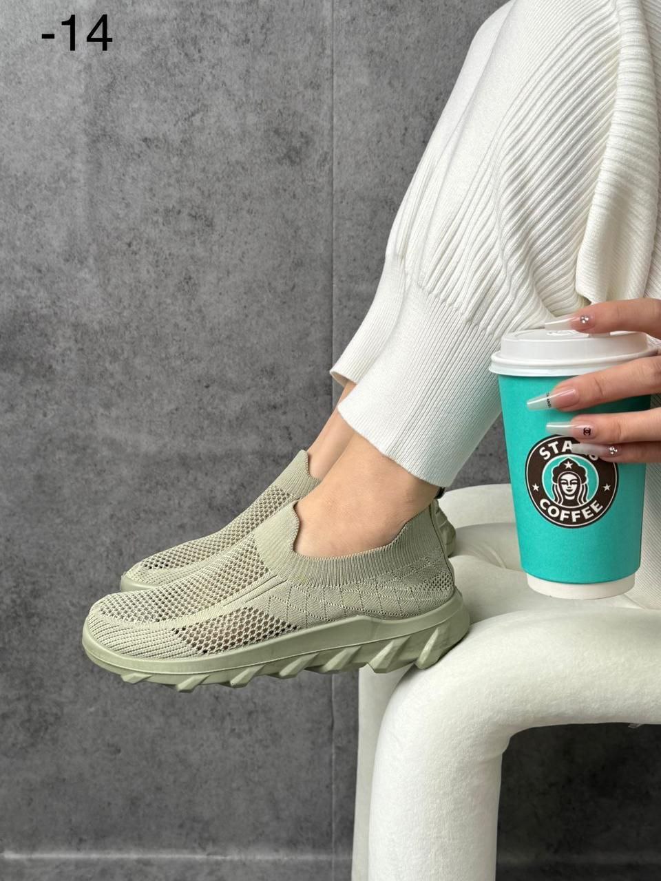 фото весенние женские кроссовки оптом