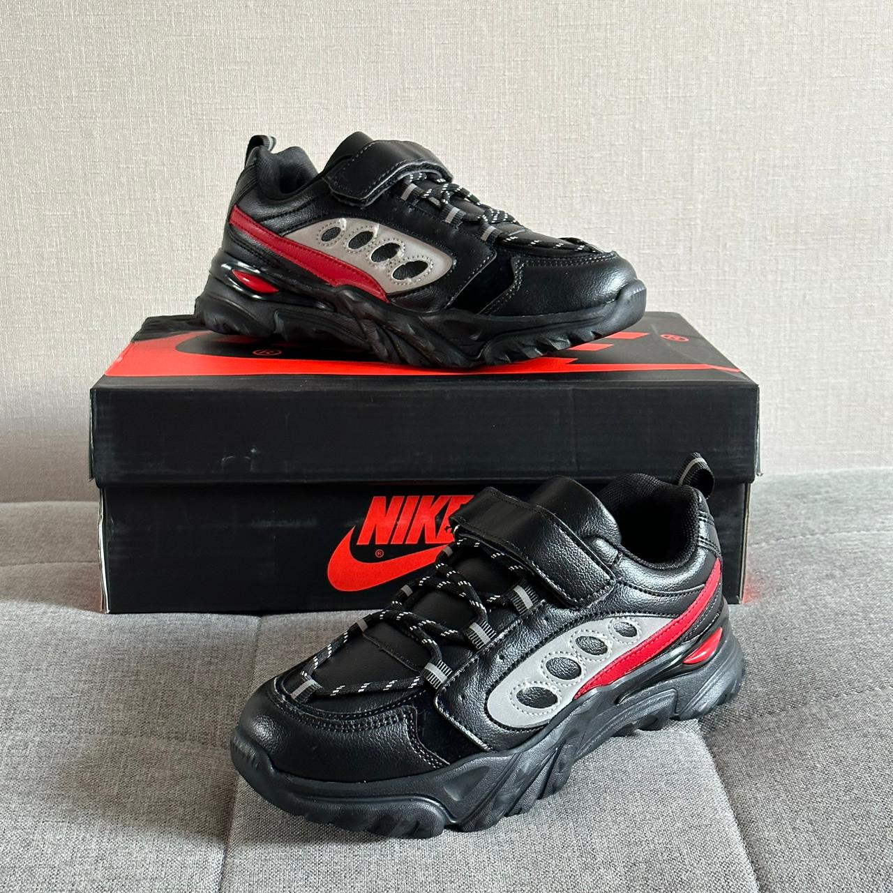 фото весенние кроссовки для мальчиков оптом