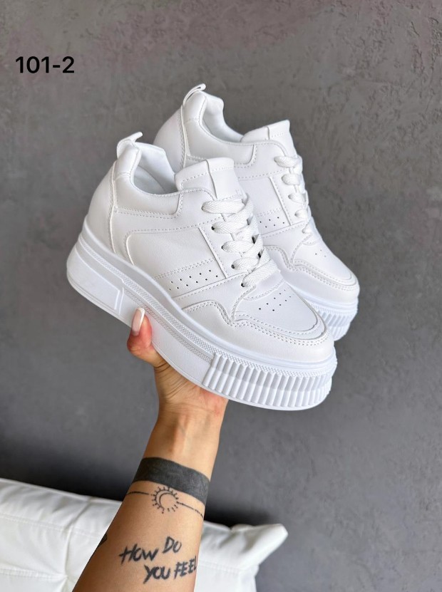 фото осенние женские кроссовки опт в России