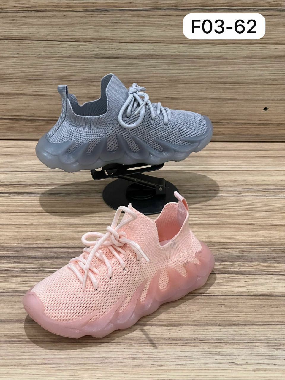 фото весенние кроссовки для девочек оптом