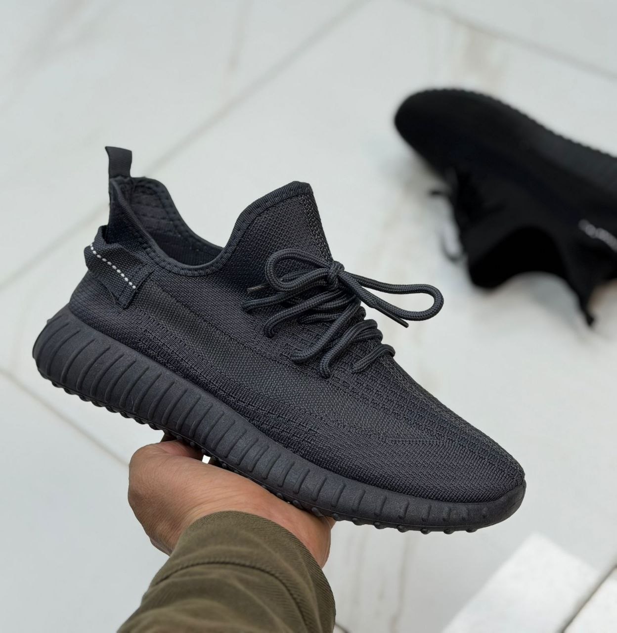 фото весенние мужские кроссовки оптом с доставкой