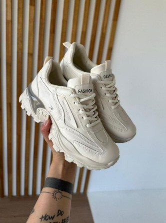 фото весенние женские кроссовки оптом