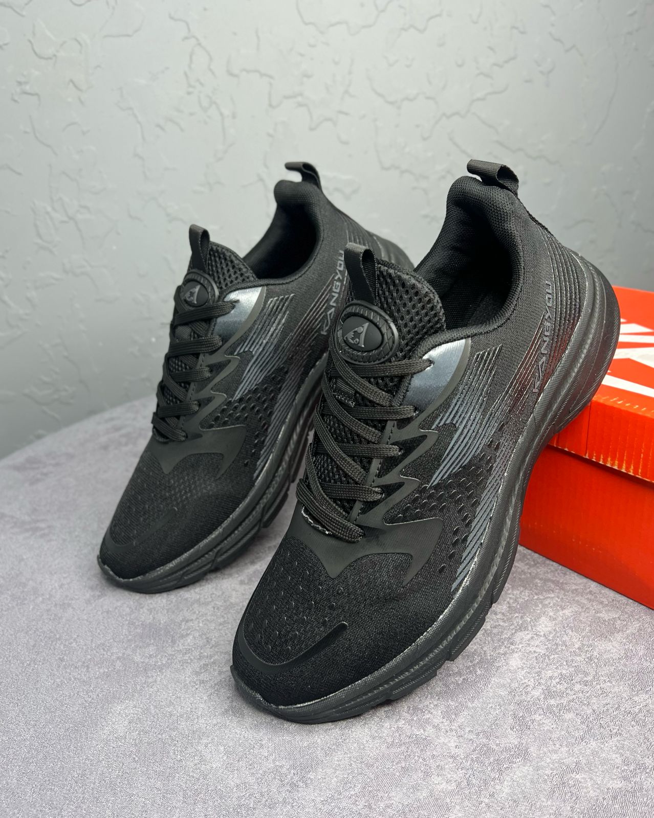 фото весенние мужские кроссовки оптом с доставкой