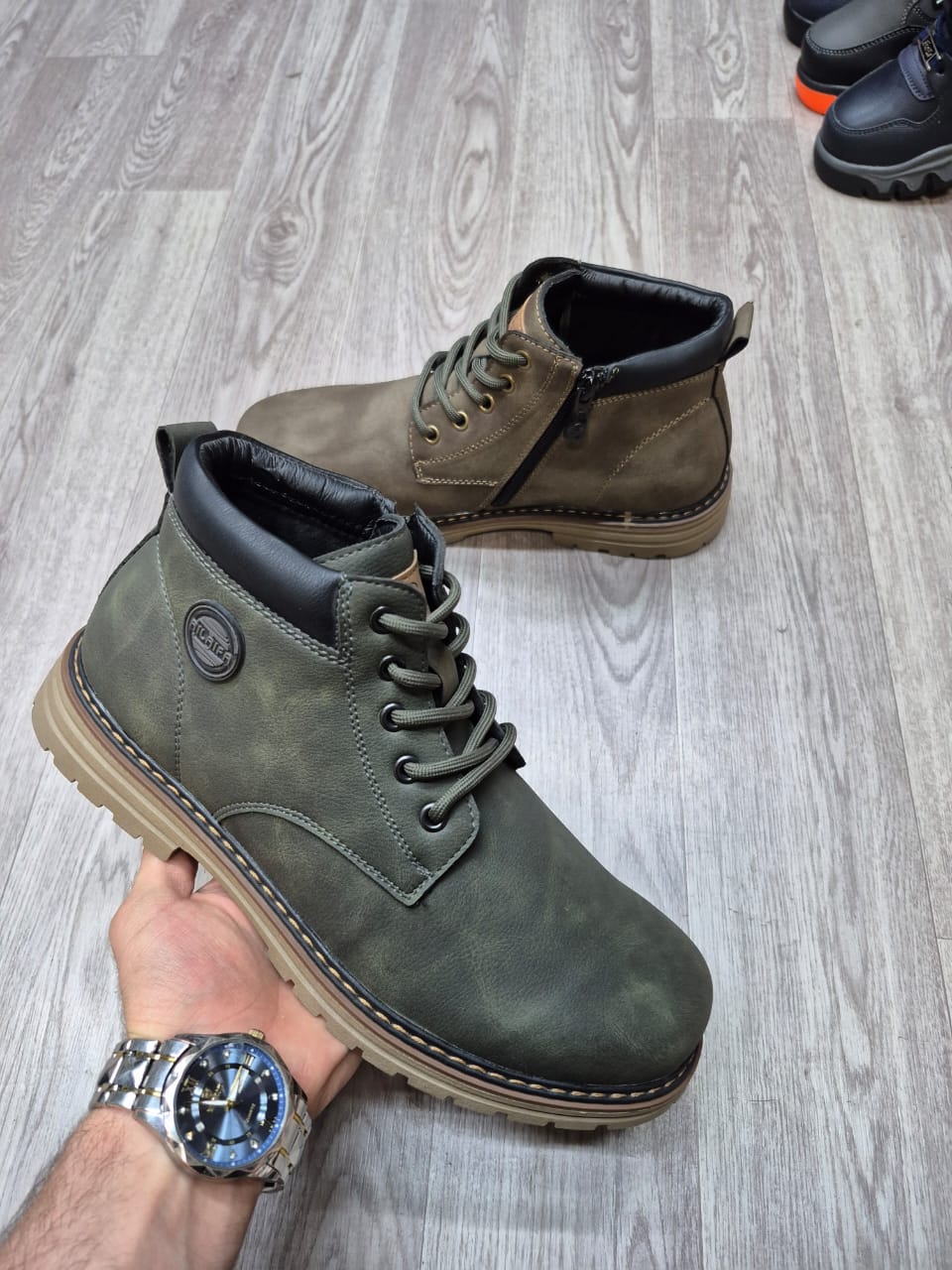 фото осенние мужские ботинки оптом