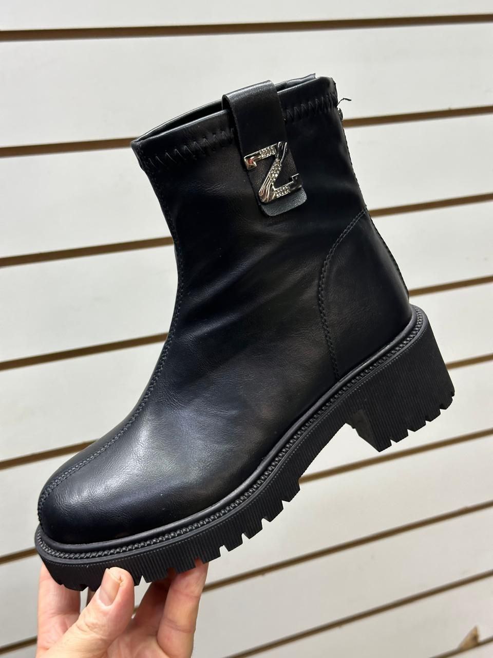 фото весенние женские ботинки оптом