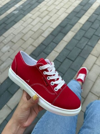 фото весенние женские кеды оптом