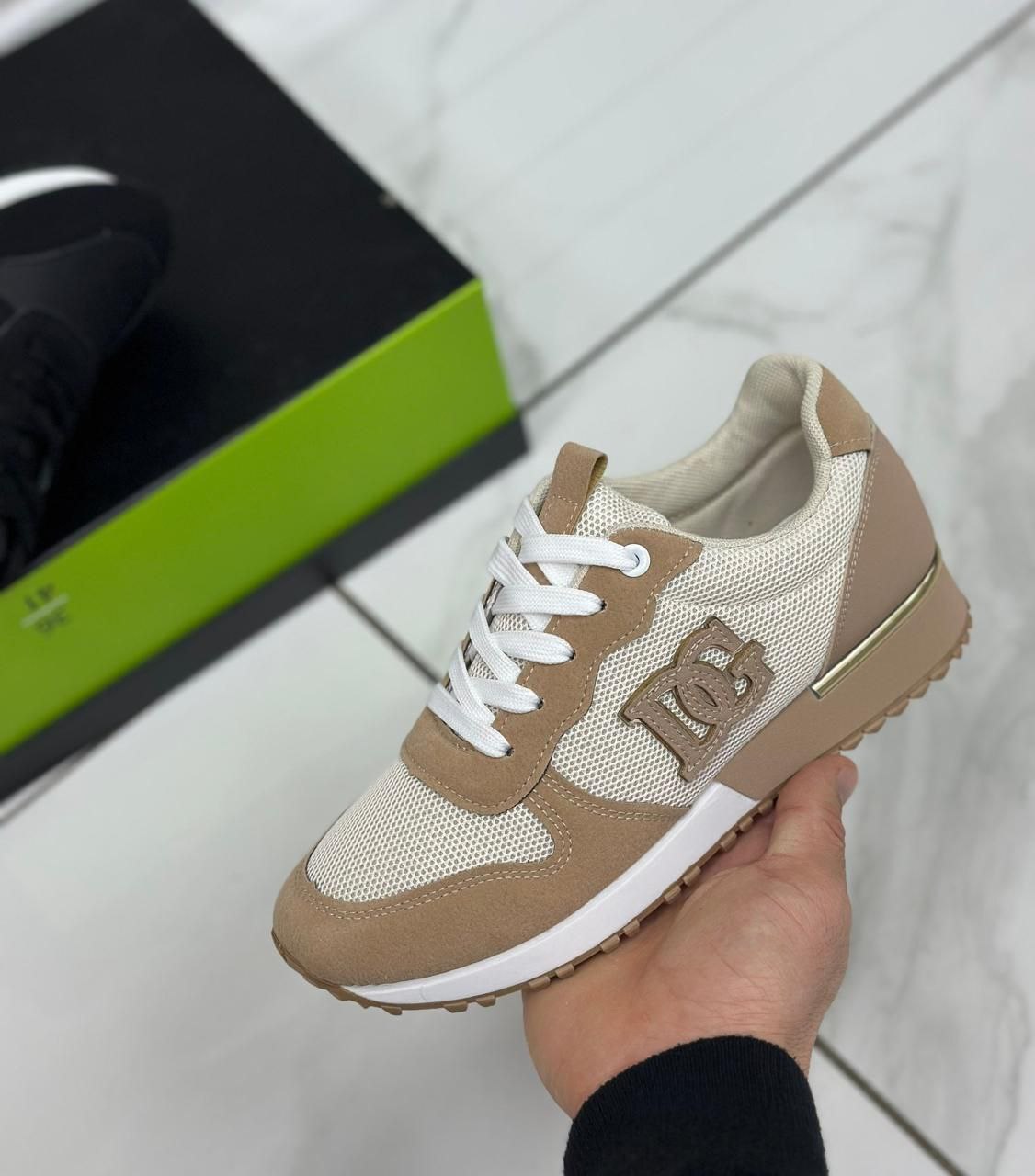 фото весенние женские кроссовки оптом