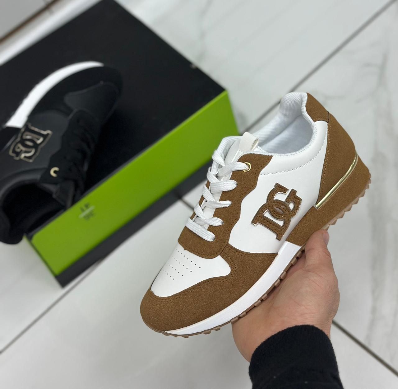 фото весенние женские кроссовки оптом