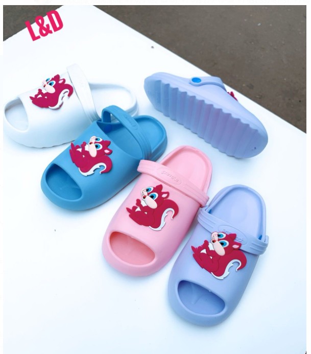 картинка Без выбора цвета летние тапочки для девочек от магазина Одежда+