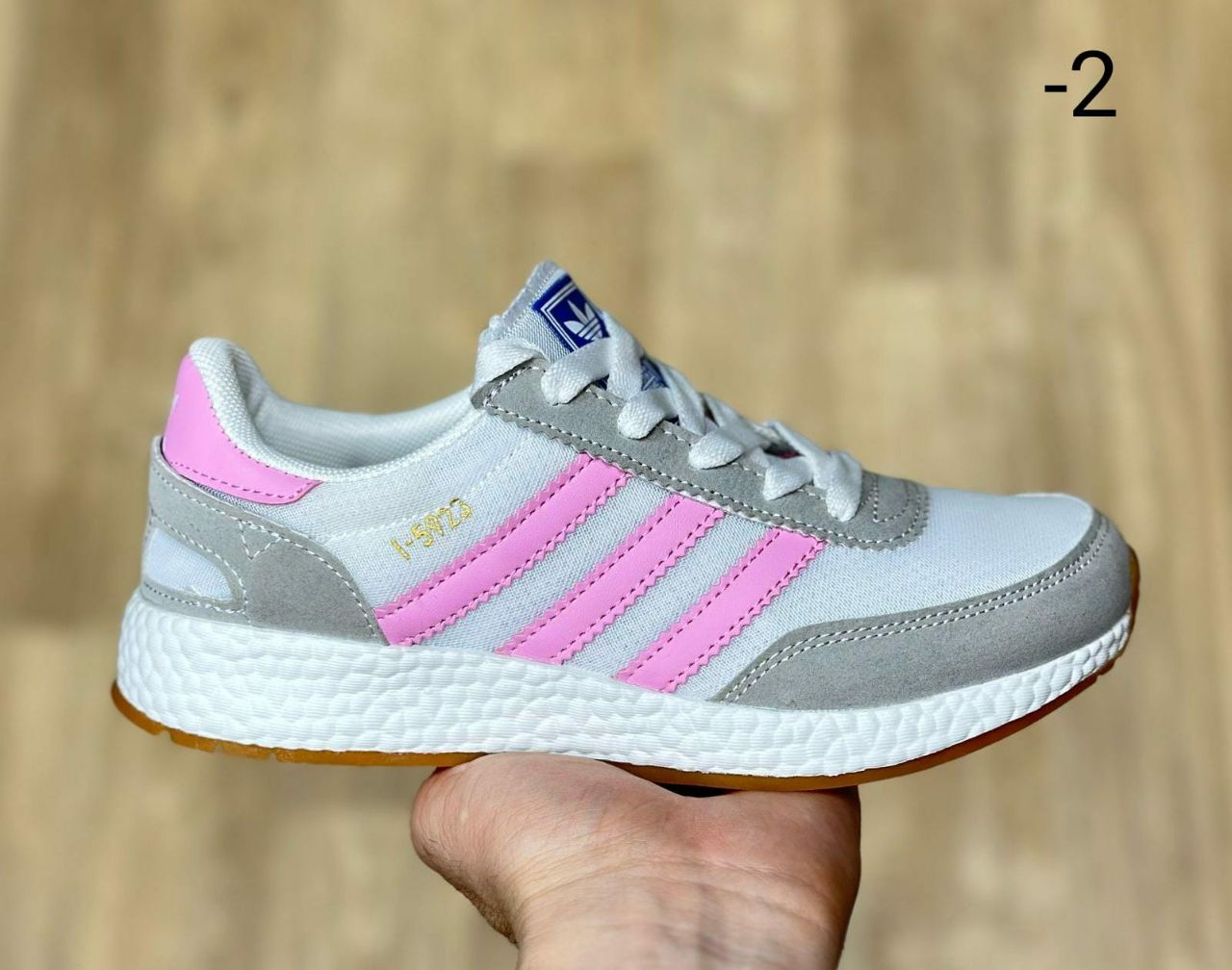 фото весенние женские кроссовки оптом