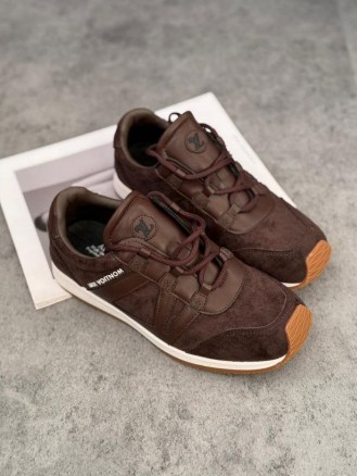 фото весенние женские кроссовки оптом