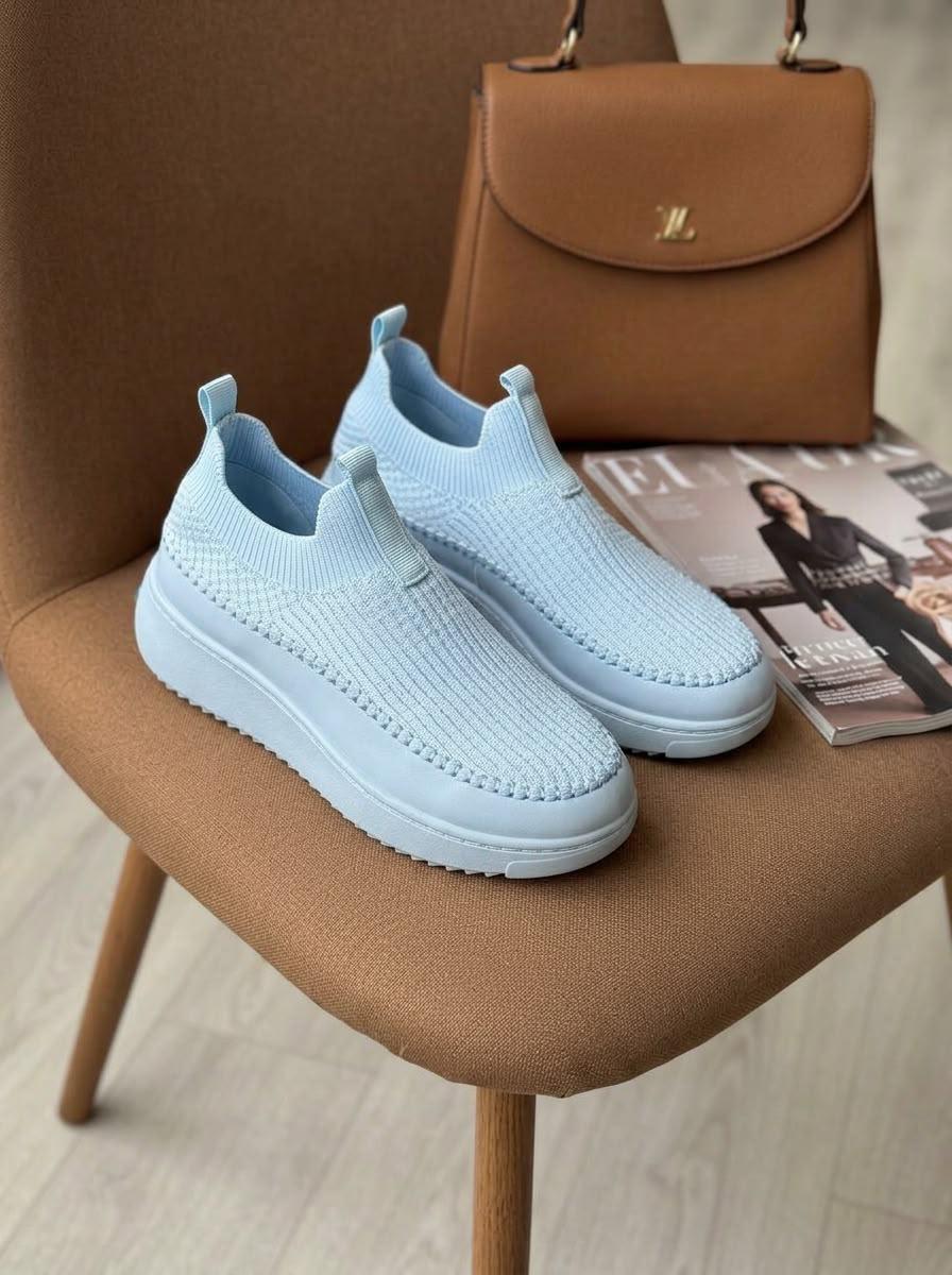 фото женские белые sneakers 444151 оптом