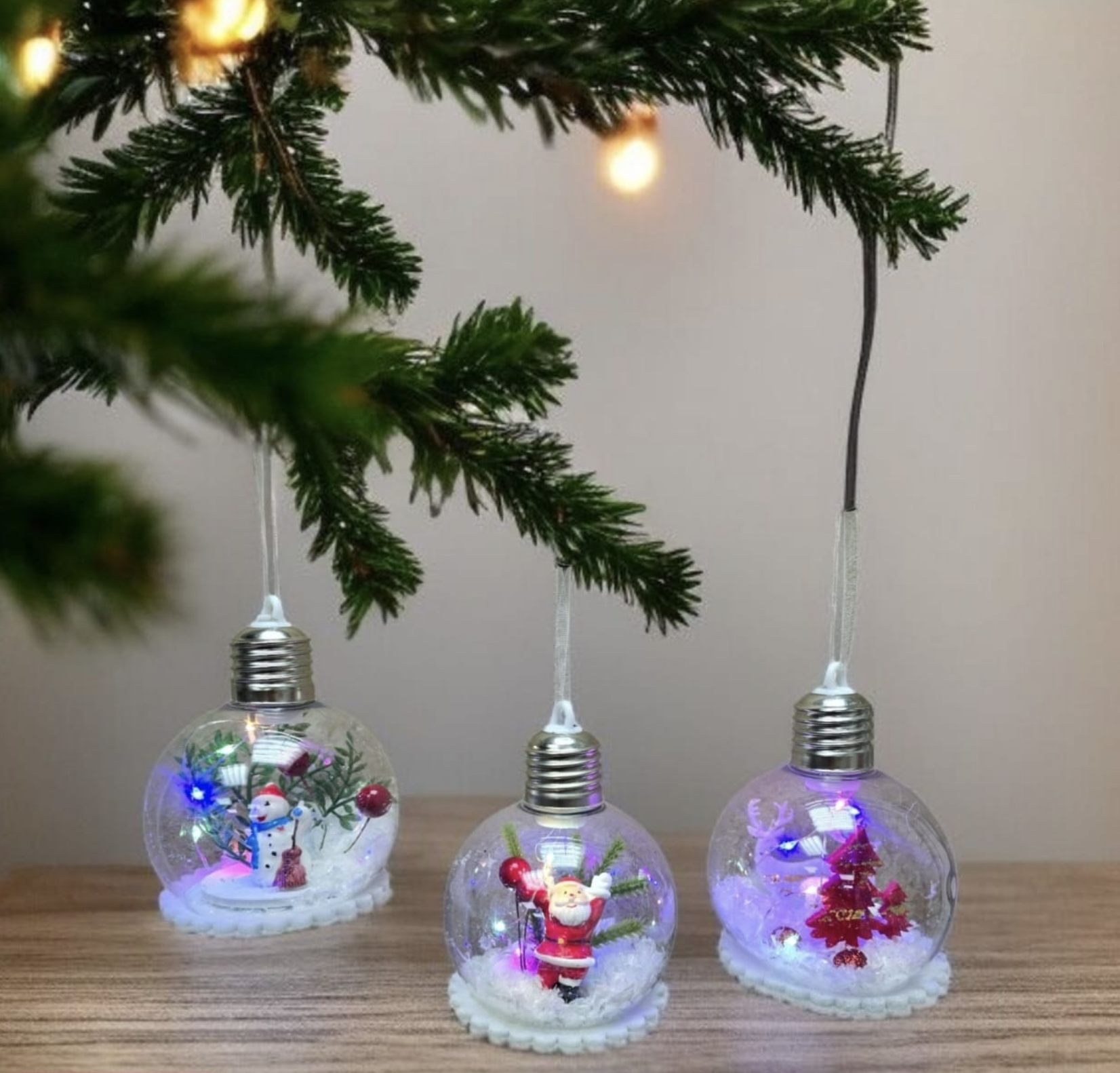 картинка Новогодние Светящиеся шарики для елки Ассорти от магазина Одежда+