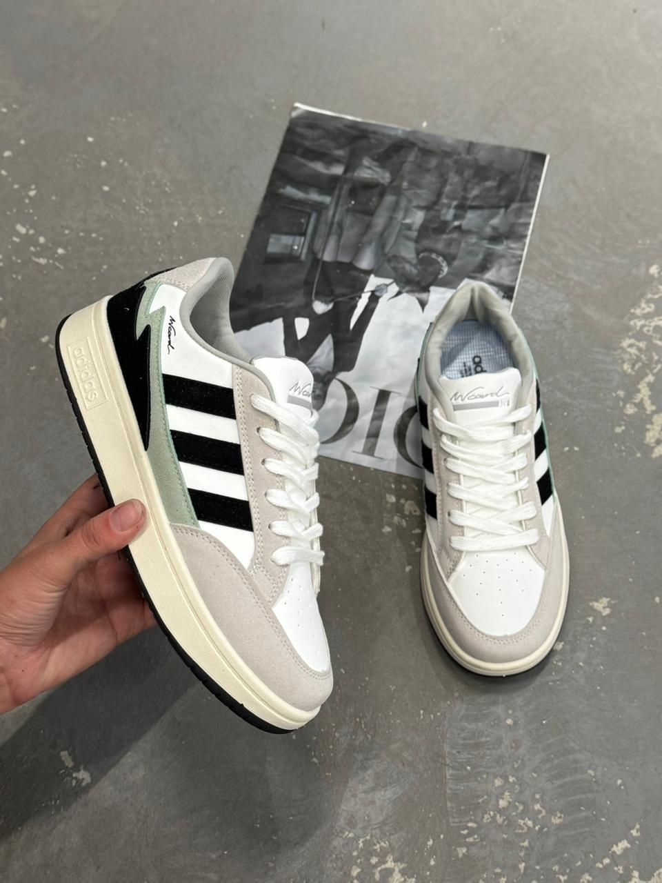 фото весенние женские кроссовки оптом