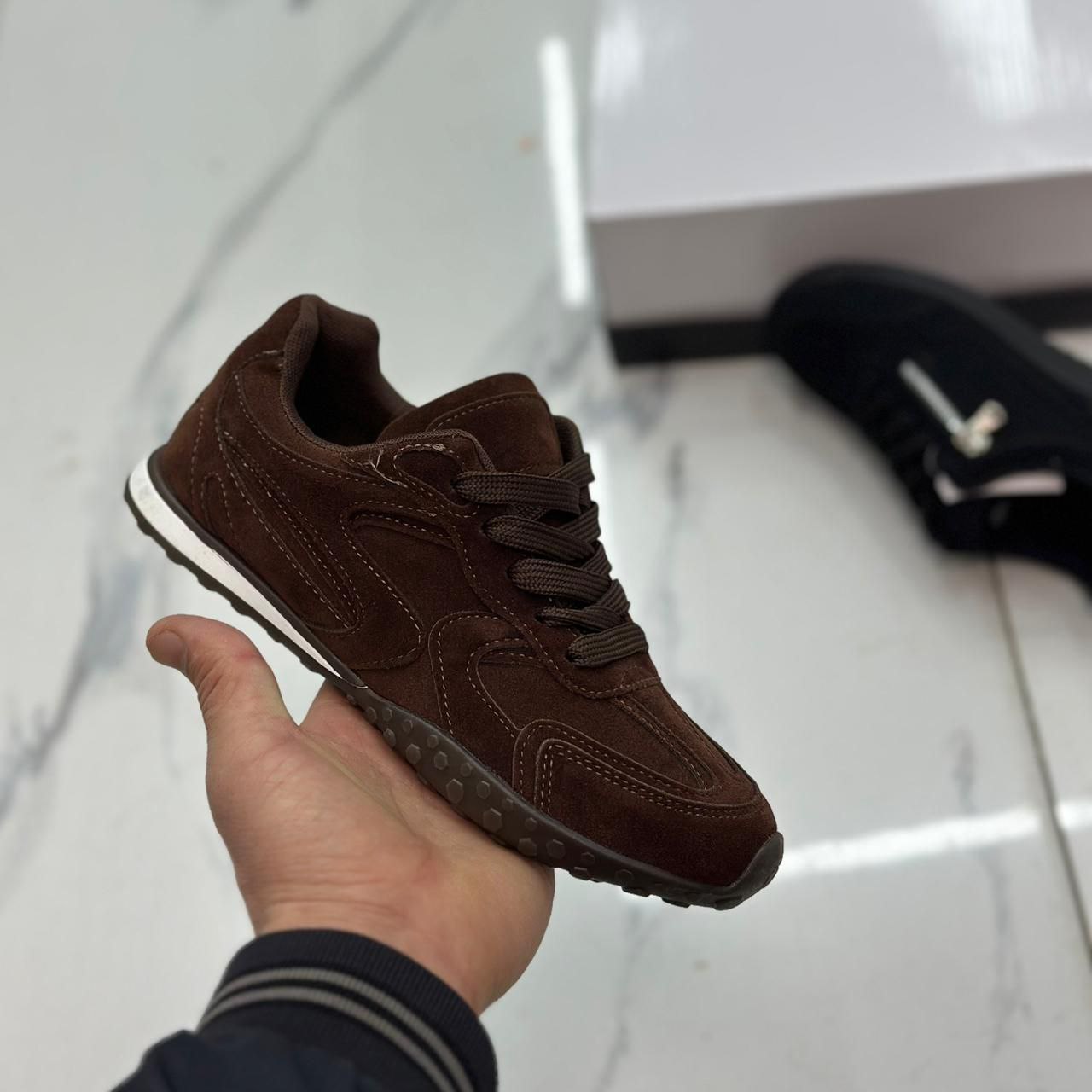 фото весенние женские кроссовки оптом