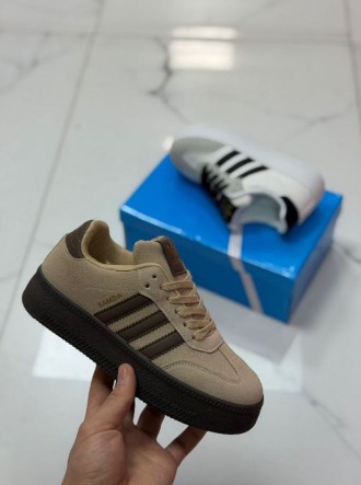 фото весенние женские кроссовки оптом