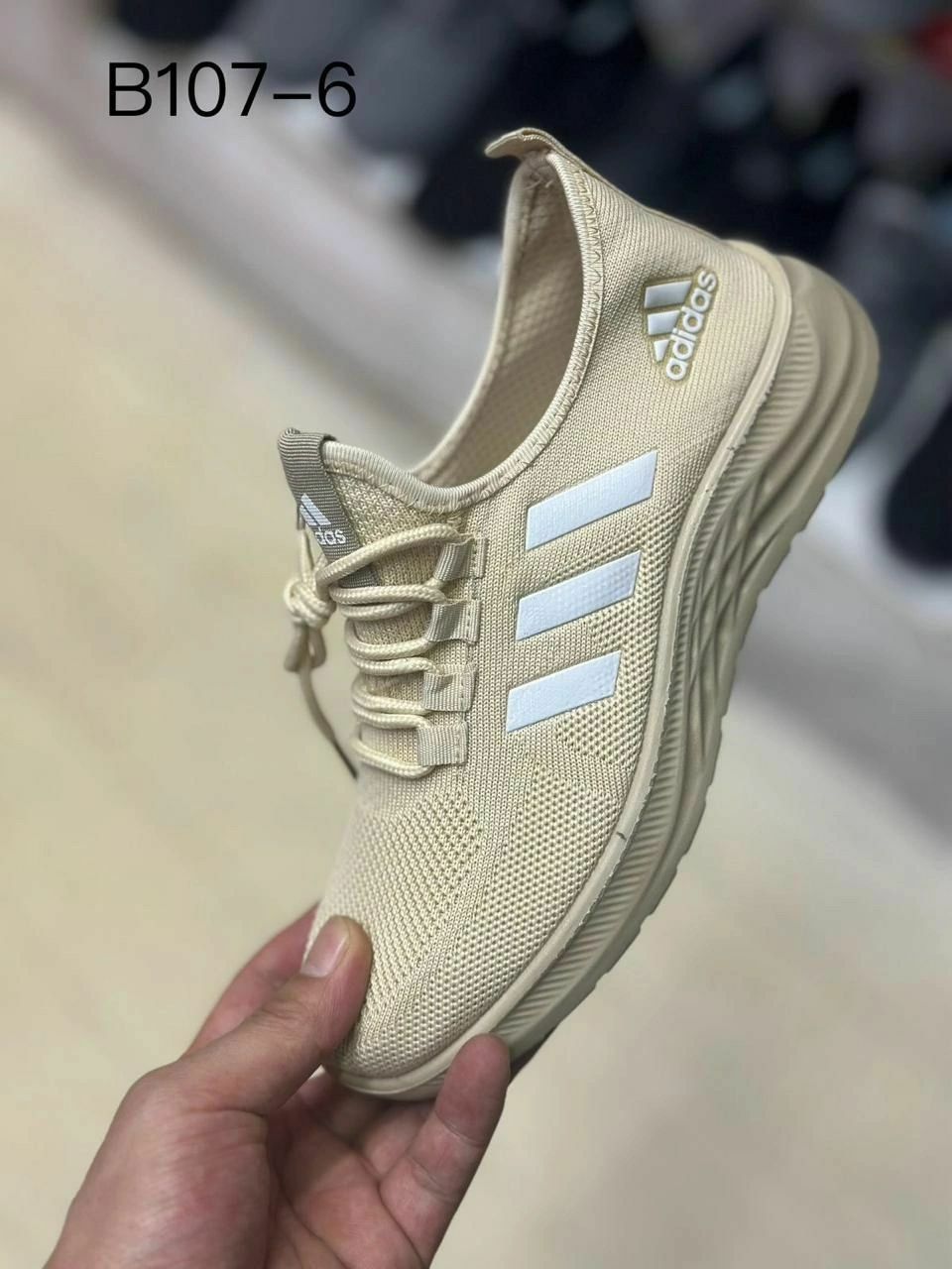 фото летние женские кроссовки оптом