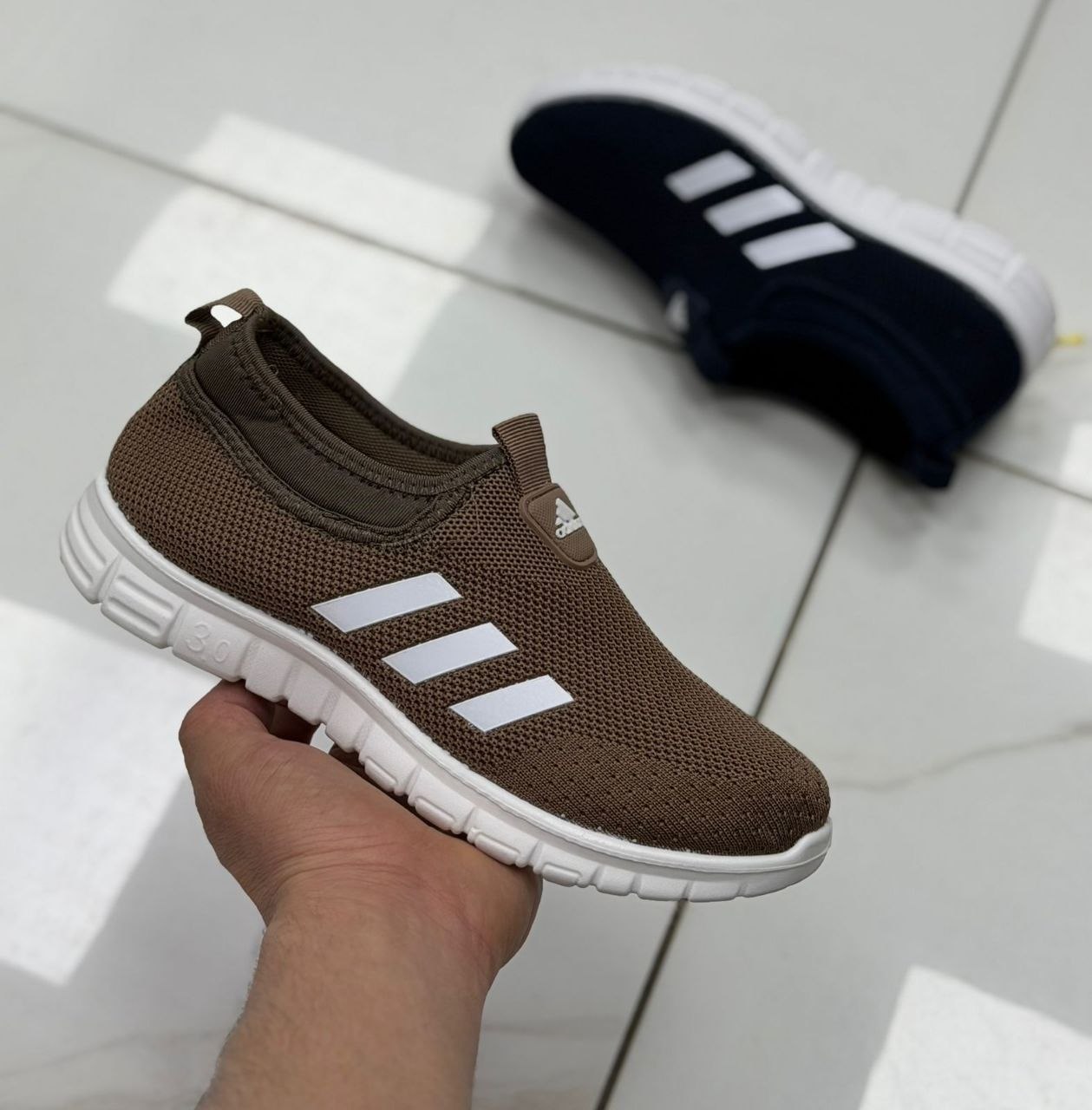 фото весенние женские кроссовки оптом