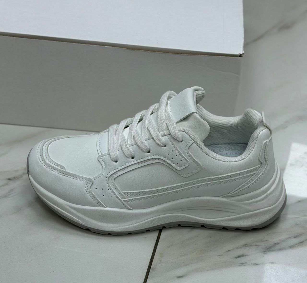 фото осенние женские кроссовки опт в России