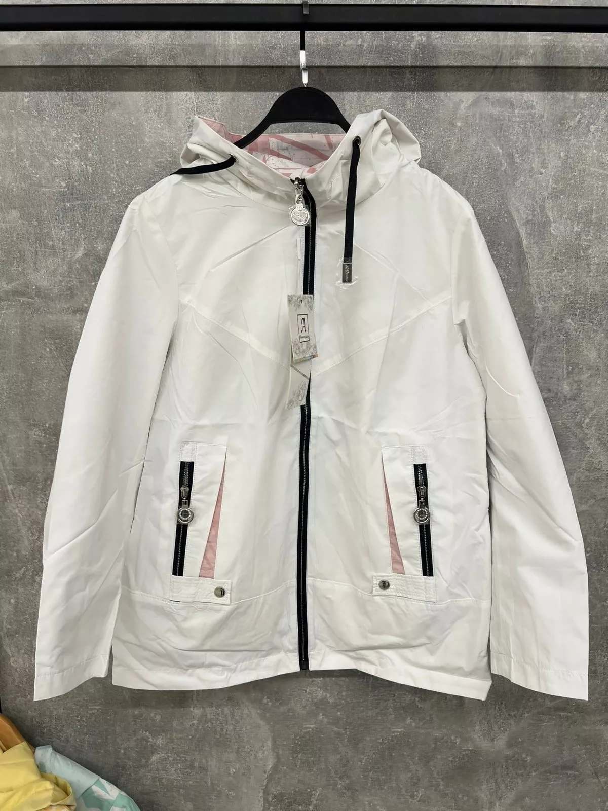 картинка Куртка без выбора от магазина Одежда+