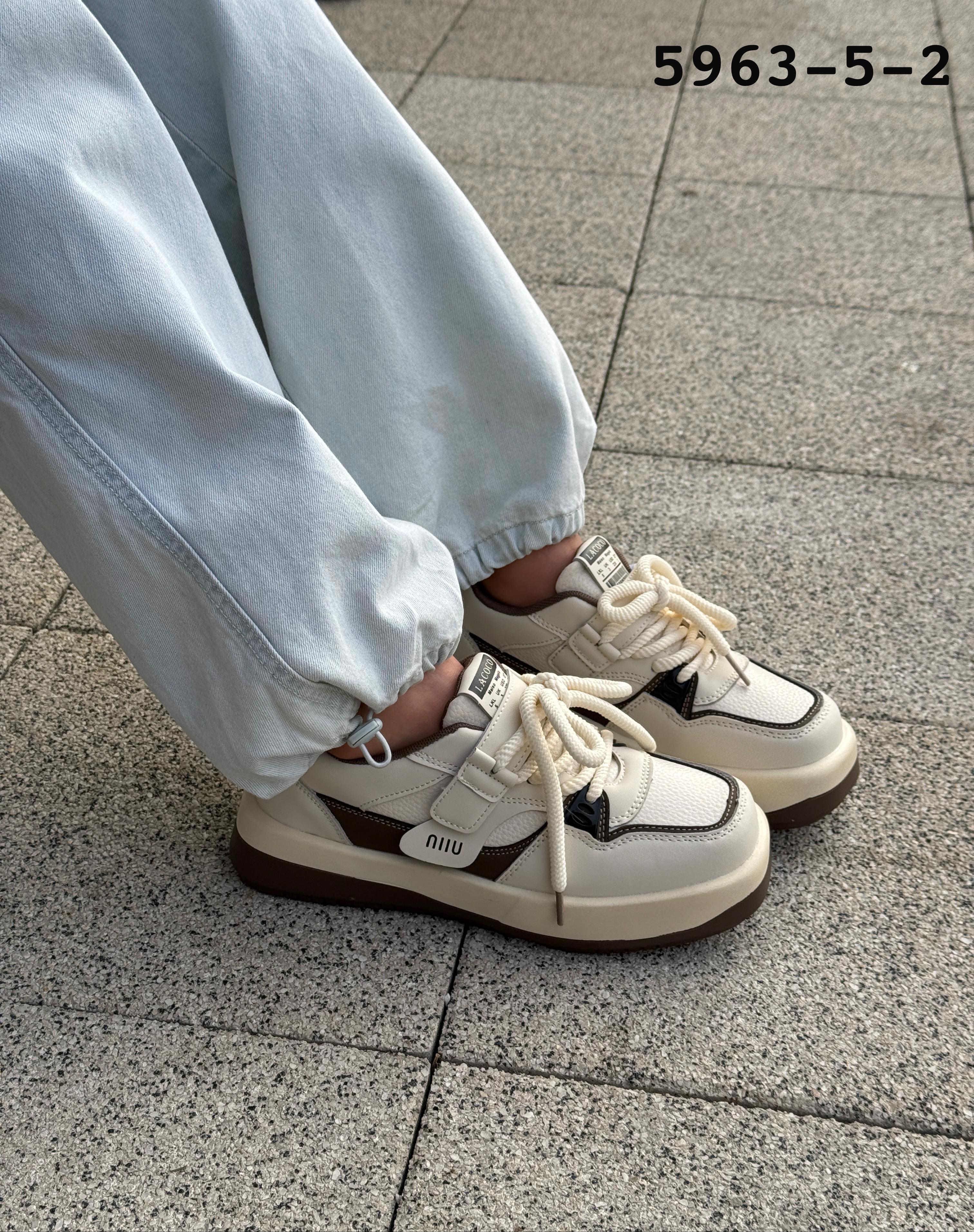 фото весенние кроссовки для девочек оптом