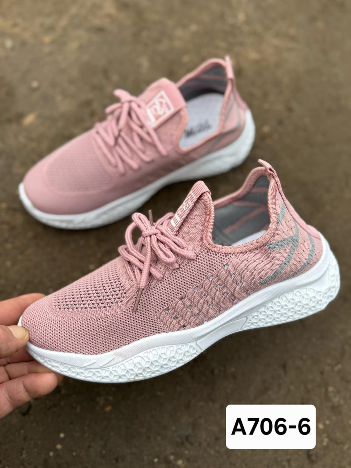 фото летние женские кроссовки оптом