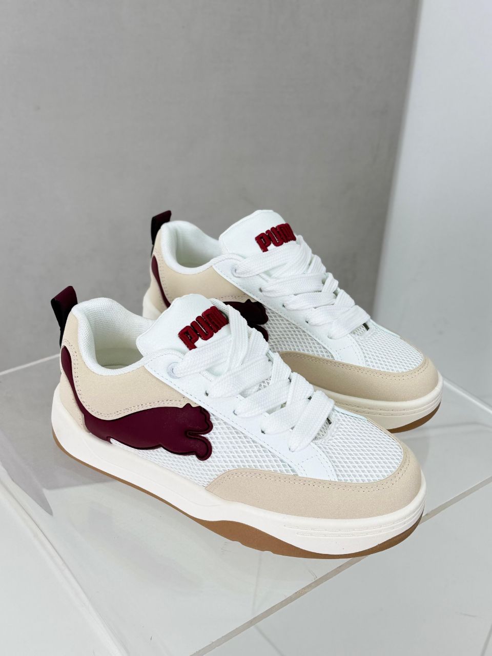 фото весенние женские кроссовки оптом