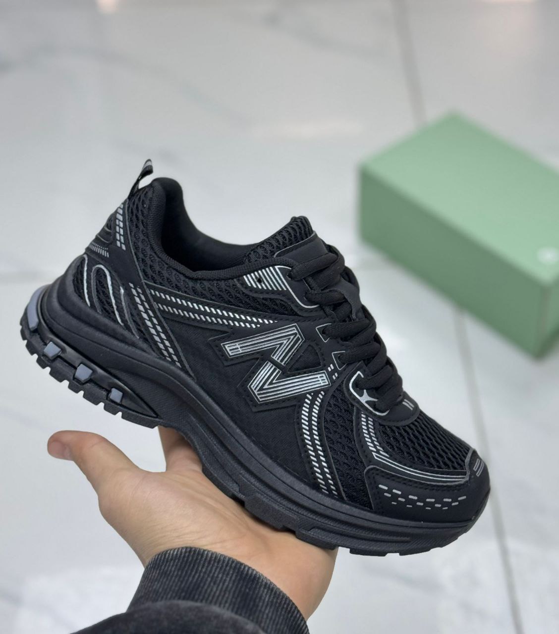 фото весенние женские кроссовки оптом