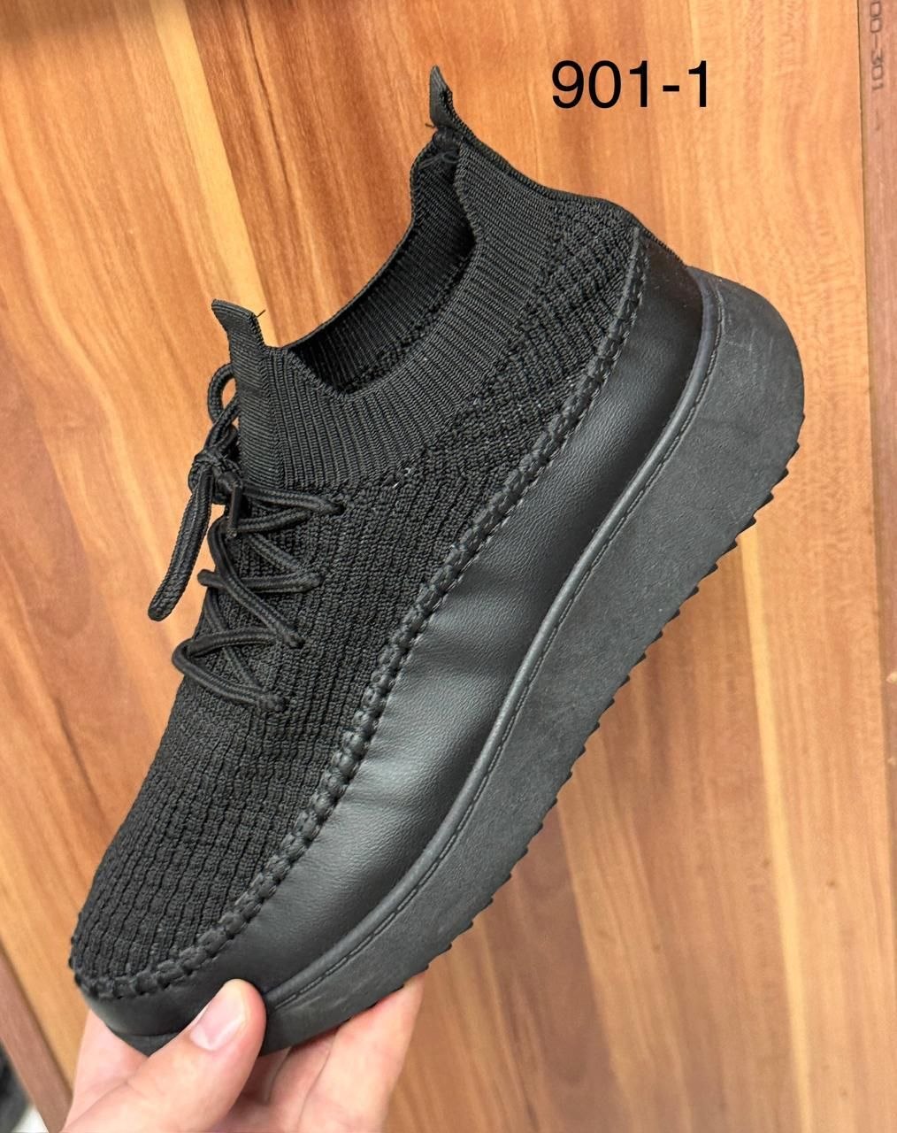 фото весенние женские кроссовки оптом