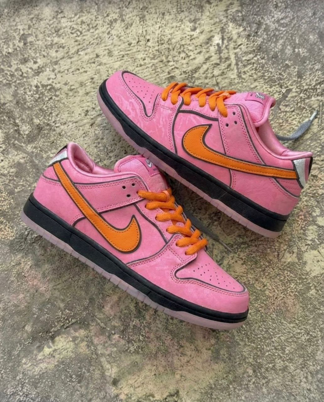 фото весенние женские кроссовки оптом