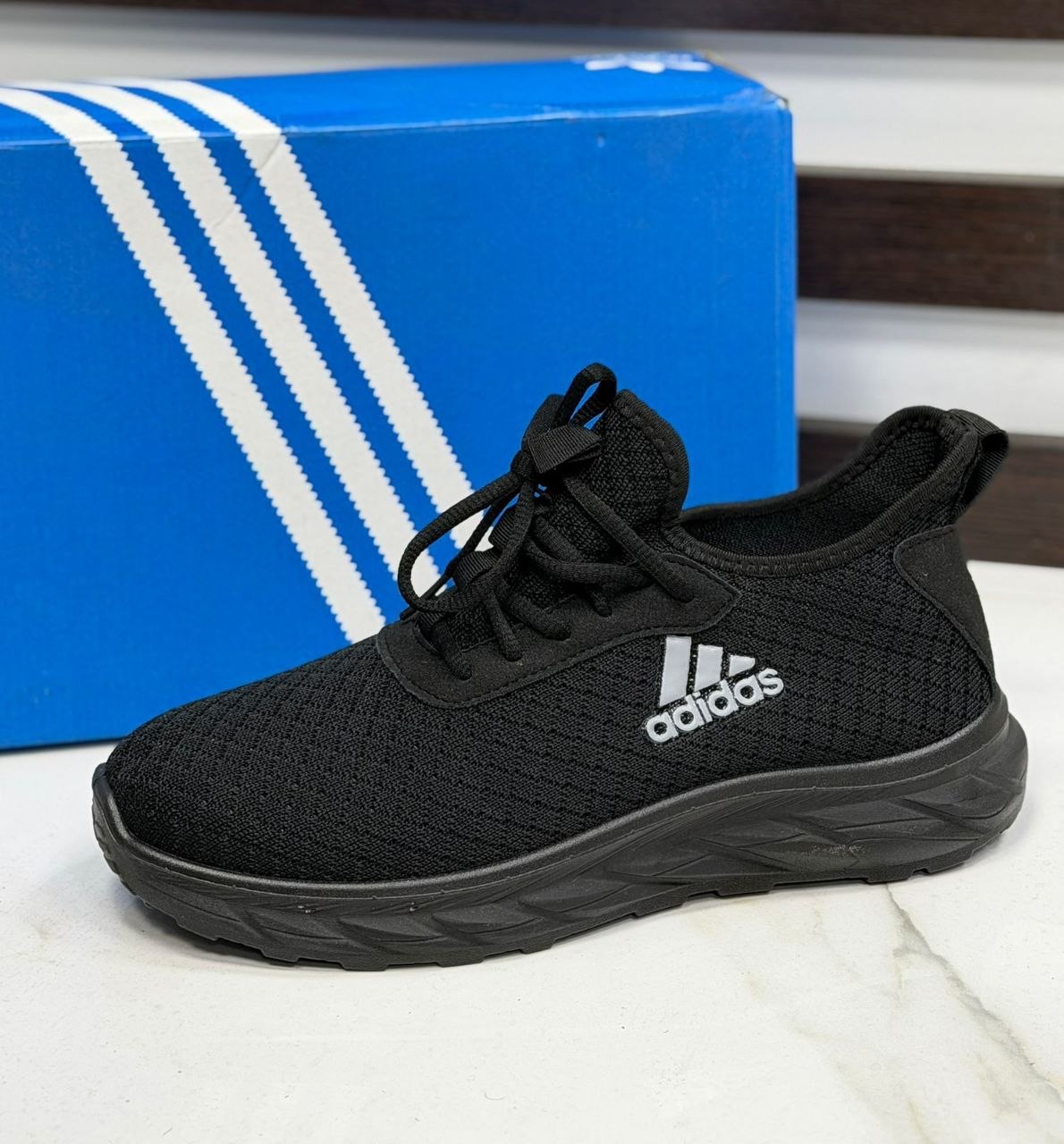 фото весенние мужские кроссовки оптом с доставкой