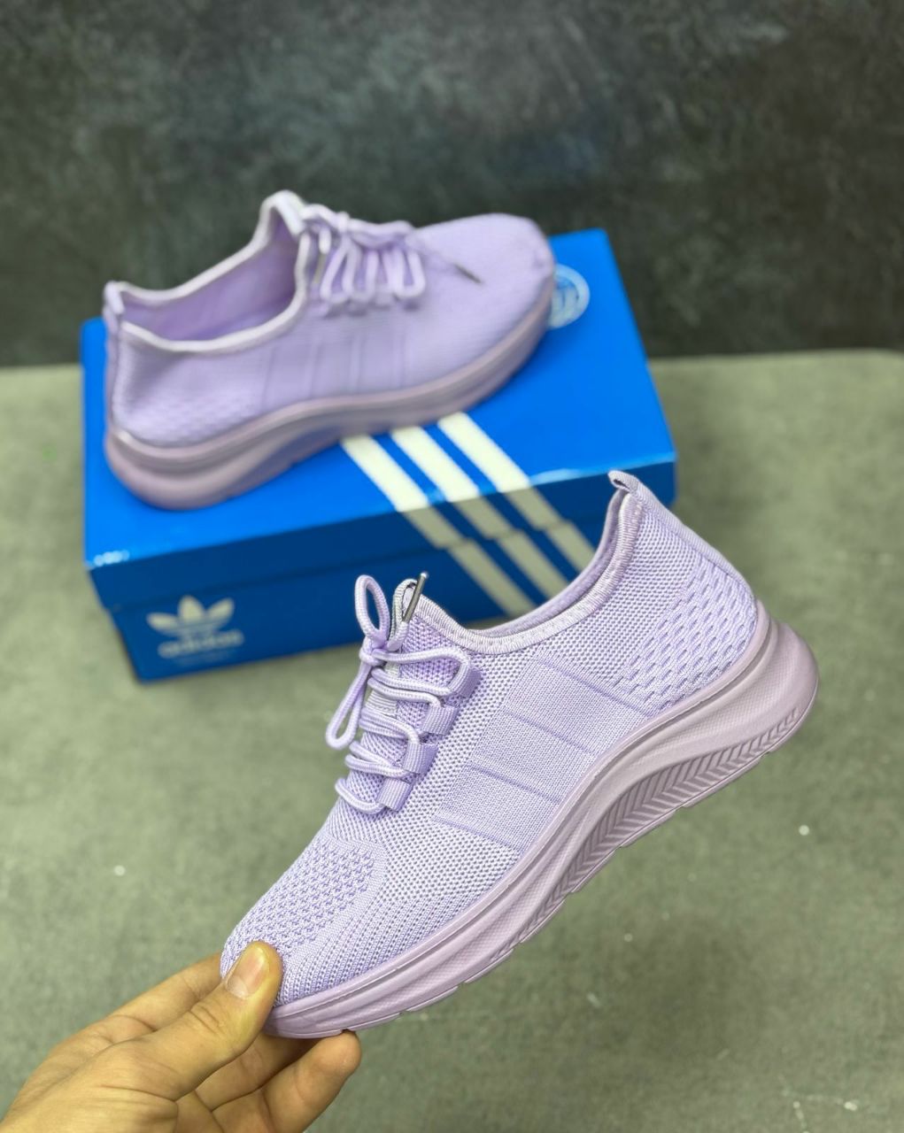 фото весенние женские кроссовки оптом