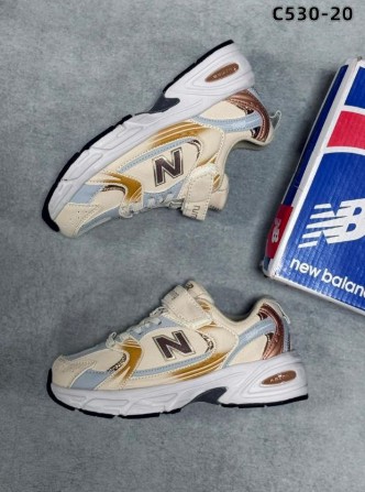 фото весенние кроссовки для девочек оптом