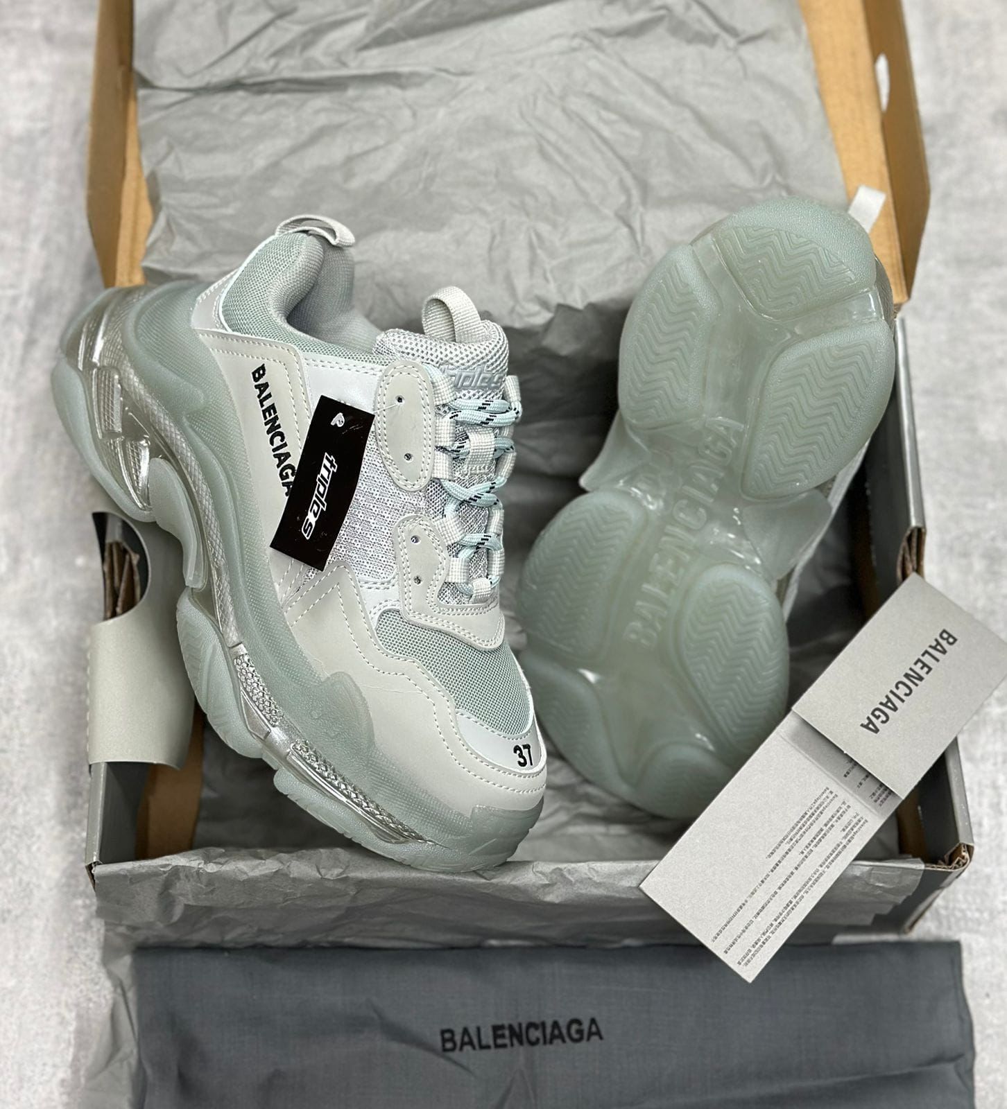 фото женские кроссовки balenciaga 187022 оптом