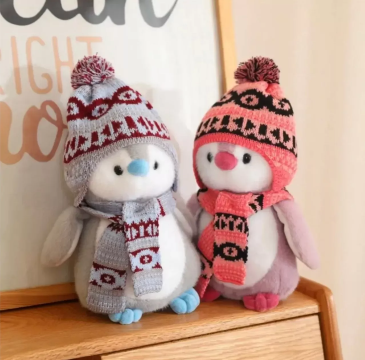 картинка Мягкая игрушка "Пингвин в шапке и шарфе" 23 см от магазина Одежда+
