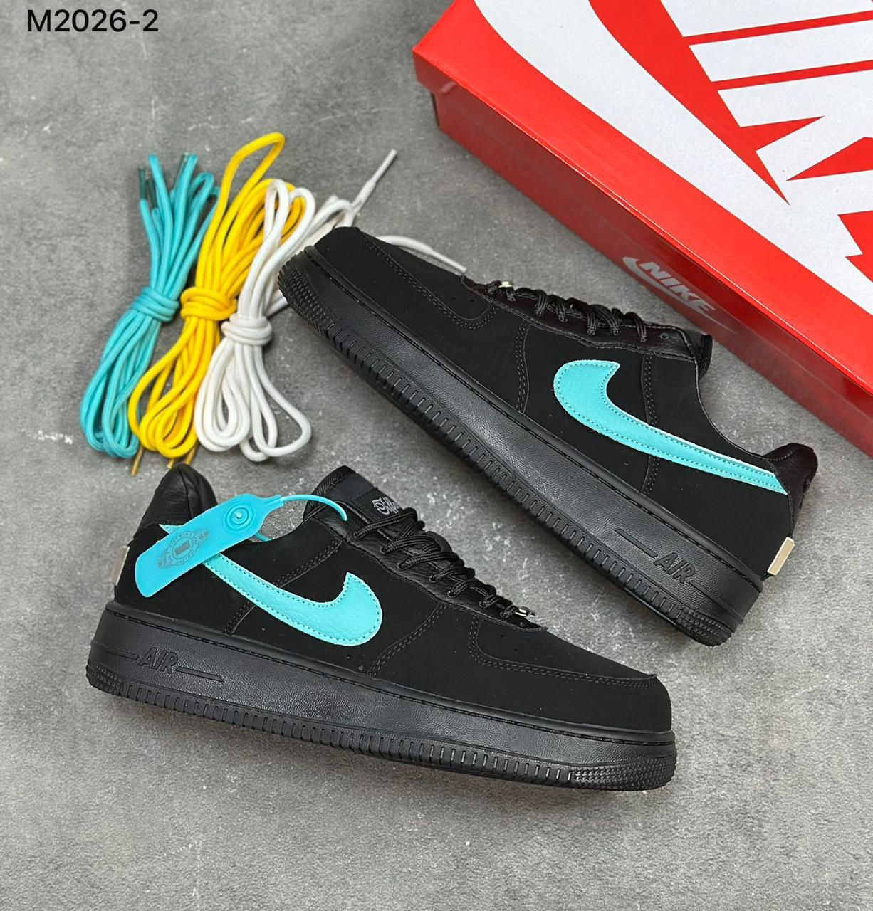 фото мужские черные кроссовки nike с бирюзовым логотипом 481702 оптом