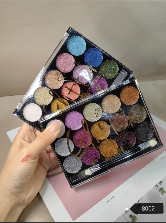 картинка Набор теней   от магазина Одежда+