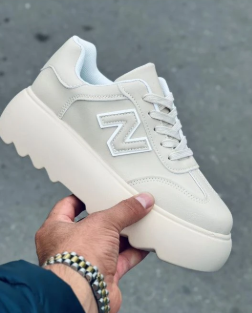 фото весенние женские кроссовки оптом